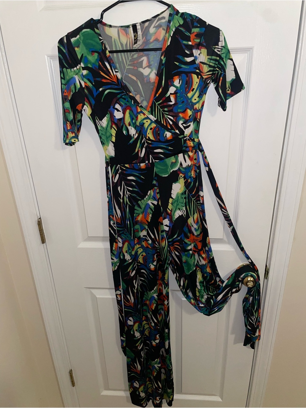 Women’s Tropical Print Wrap Jumpsuit NWOT